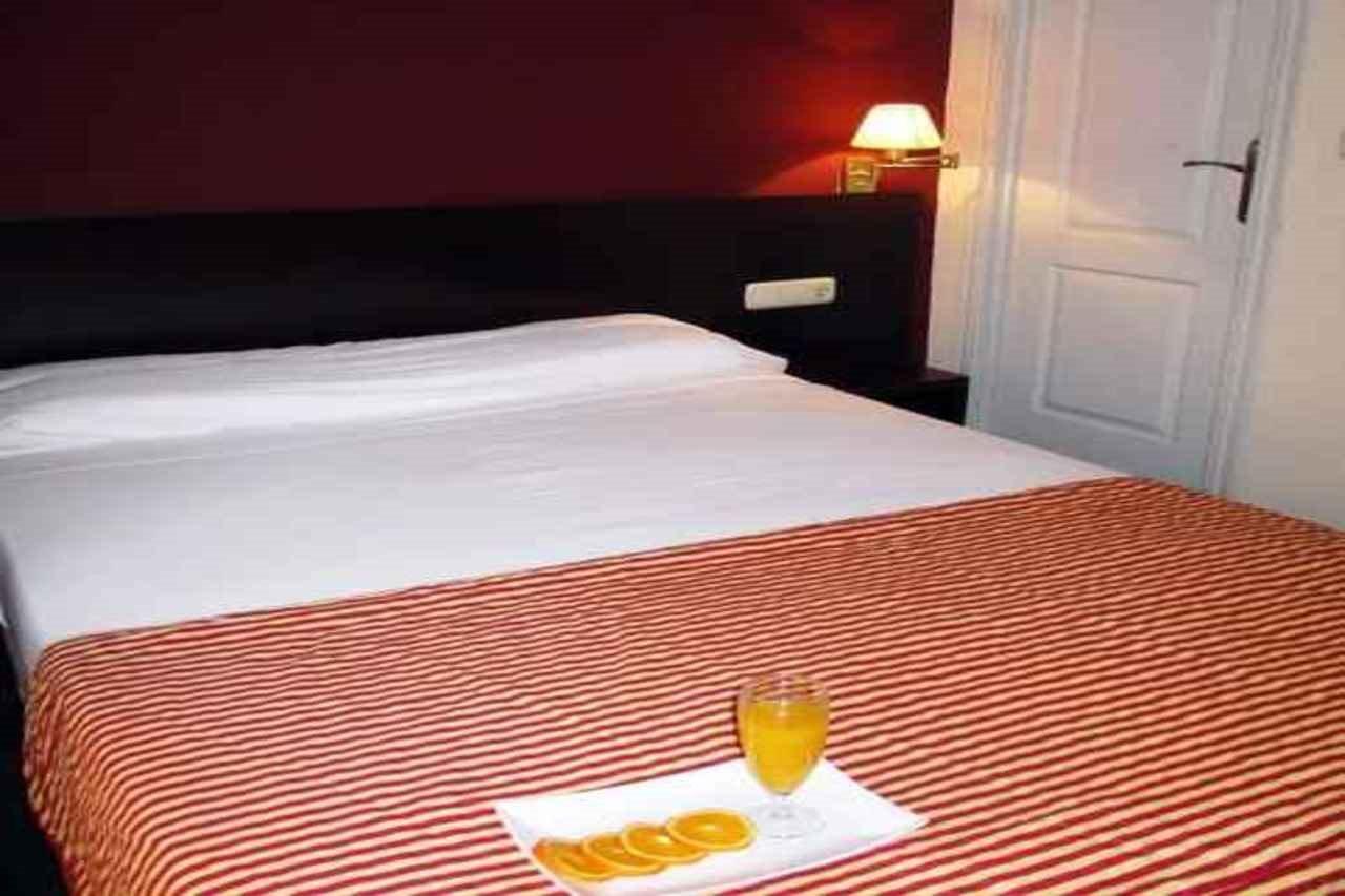 Hotel Marina Уельва Екстер'єр фото