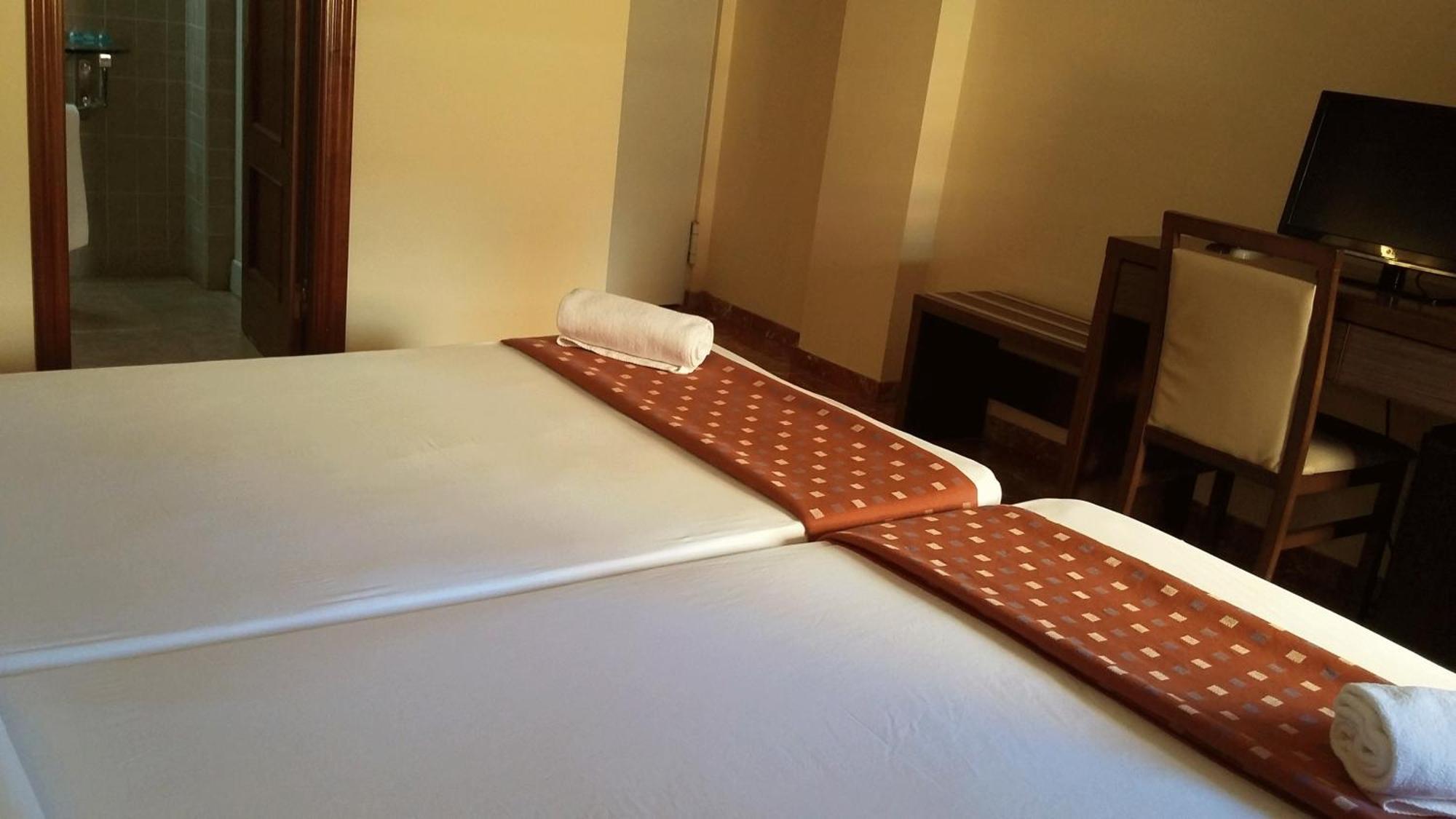 Hotel Marina Уельва Екстер'єр фото