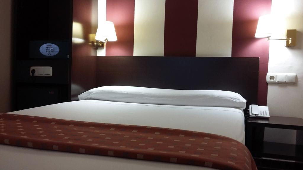 Hotel Marina Уельва Екстер'єр фото