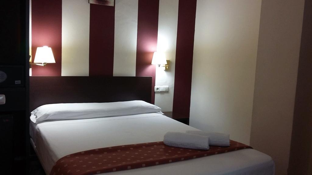 Hotel Marina Уельва Екстер'єр фото